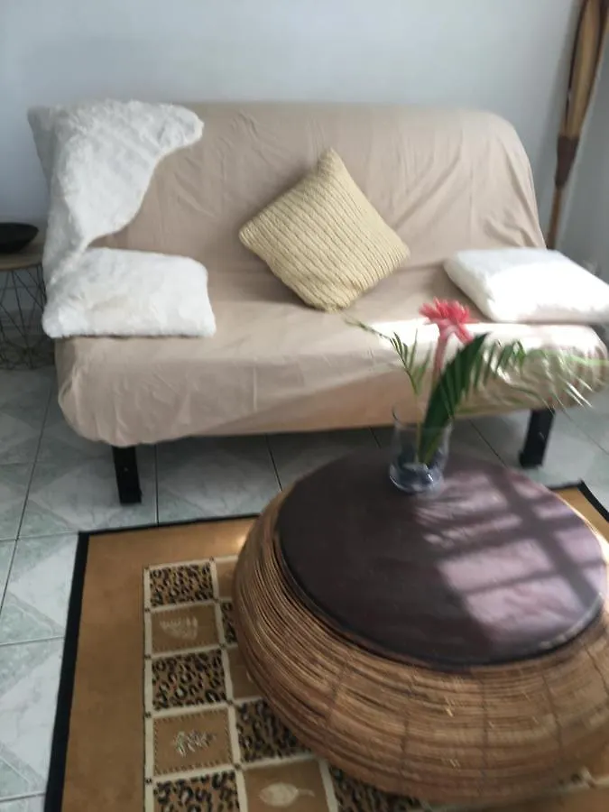 La Nicotoria Apartments Deshaies