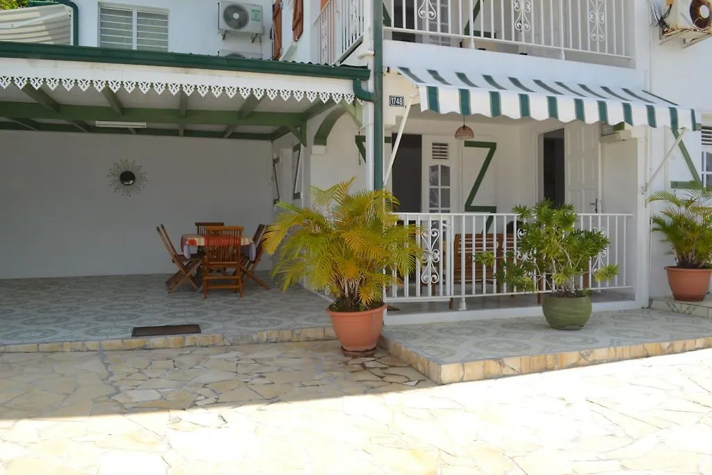 La Nicotoria Apartments Deshaies
